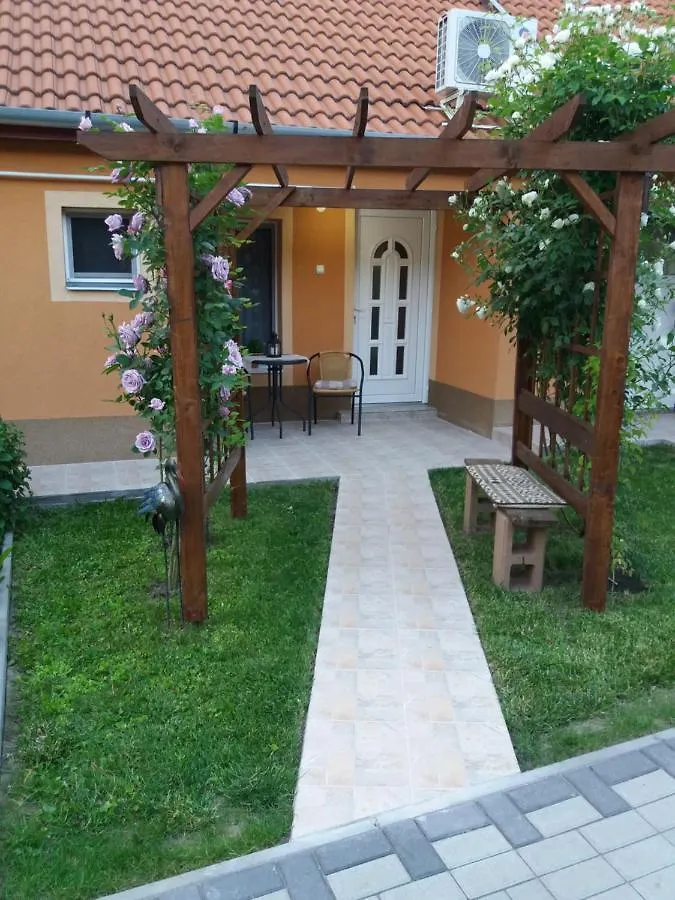 Levendulas Haz Hajduszoboszlo Apartment